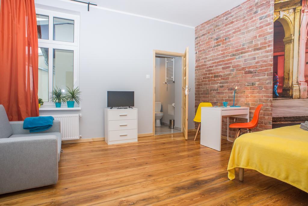 Poddasze Pokoje I Apartamenty Bromberg Exterior foto